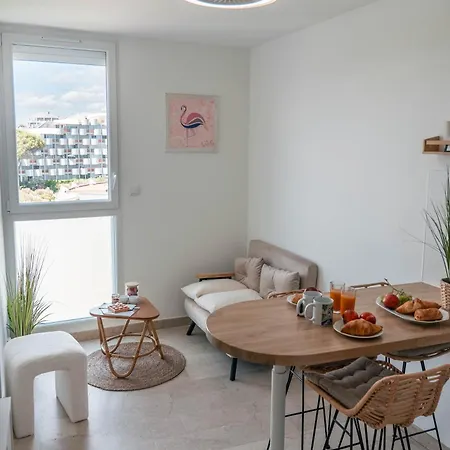 Beachfront Cocooning Getaway *