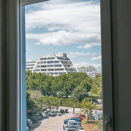 Beachfront Cocooning Getaway La Grande-Motte